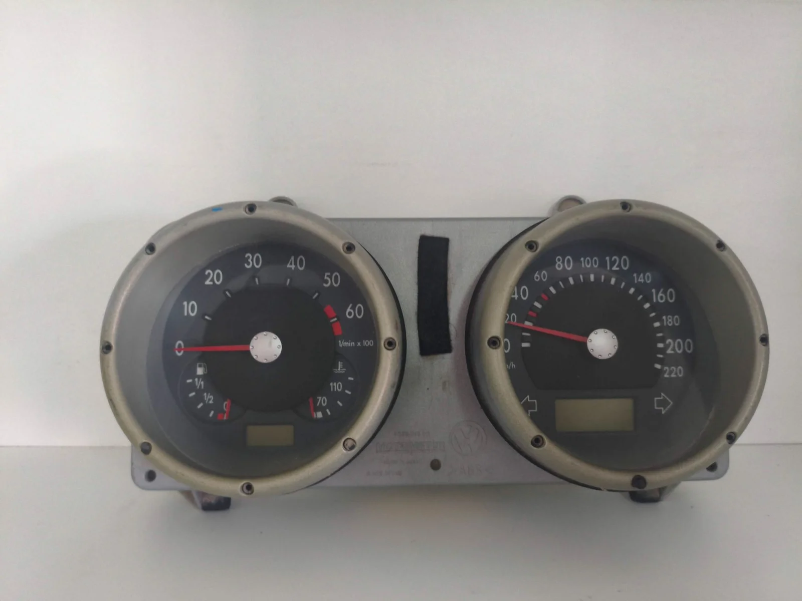 Foto de CUADRO INSTRUMENTOS VOLKSWAGEN POLO III BERLINA (6N2) referencia 6N0920804E