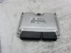 Foto de CENTRALITA MOTOR UCE SEAT CORDOBA BERLINA (6L2) 1.9 TDI (131 CV / 96 KW) referencia 038906019NL foto 4