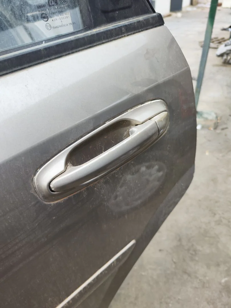 Foto de MANETA EXTERIOR TRASERA IZQUIERDA CHEVROLET LACETTI 1.6 CAT (109 CV / 80 KW) referencia 96547981