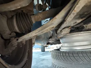 Foto de BRAZO SUSPENSION DELANTERO DERECHO MERCEDES-BENZ VANEO (BM 414) COMPACT VAN 1.7 CDI Diesel CAT (75 CV / 55 KW)