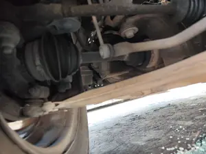 Foto de BRAZO SUSPENSION DELANTERO IZQUIERDO OPEL VECTRA B BERLINA 2.0 DTI (101 CV / 74 KW)