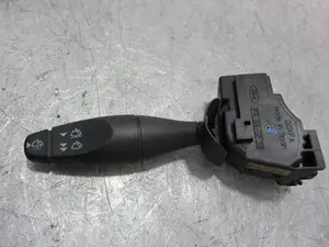 Foto de MANDO LIMPIA FORD FOCUS BERLINA (CAK) 1.6 16V CAT (101 CV / 74 KW) referencia 98AG17A553CC foto 1