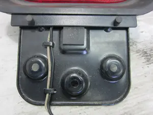 Foto de LUZ CENTRAL DE FRENO CHEVROLET MATIZ (2004) 0.8 CAT (52 CV / 38 KW) referencia 1041497 foto 3