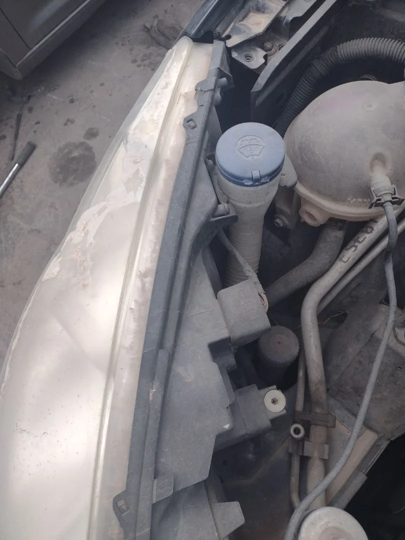 Foto de DEPOSITO LIMPIA PEUGEOT 308 1.6 16V HDi (90 CV / 66 KW) referencia 9681207880