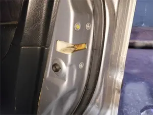 Foto de CERRADURA PUERTA DELANTERA DERECHA HONDA ACCORD BERLINA (CG7-9/CH1-7)