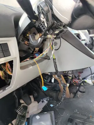Foto de COLUMNA DIRECCION CITROEN XSARA PICASSO 1.6 HDi CAT (9HY / DV6TED4) (109 CV / 80 KW)