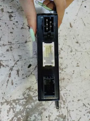 Foto de MODULO ELECTRONICO BMW SERIE 5 BERLINA (E39) 2.5 24V CAT (170 CV / 125 KW) referencia 689667 foto 3