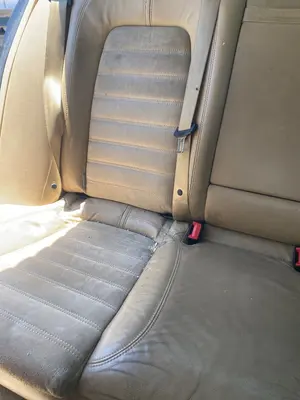 Foto de ENGANCHE CINTURON TRASERO DERECHO VOLKSWAGEN PASSAT BERLINA (3C2) 2.0 TDI (140 CV / 103 KW)