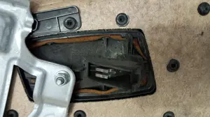 Foto de MANETA INTERIOR DELANTERA IZQUIERDA BMW SERIE 5 BERLINA (E60) 2.5 24V Turbodiesel CAT (177 CV / 130 KW) referencia 70342879 foto 2