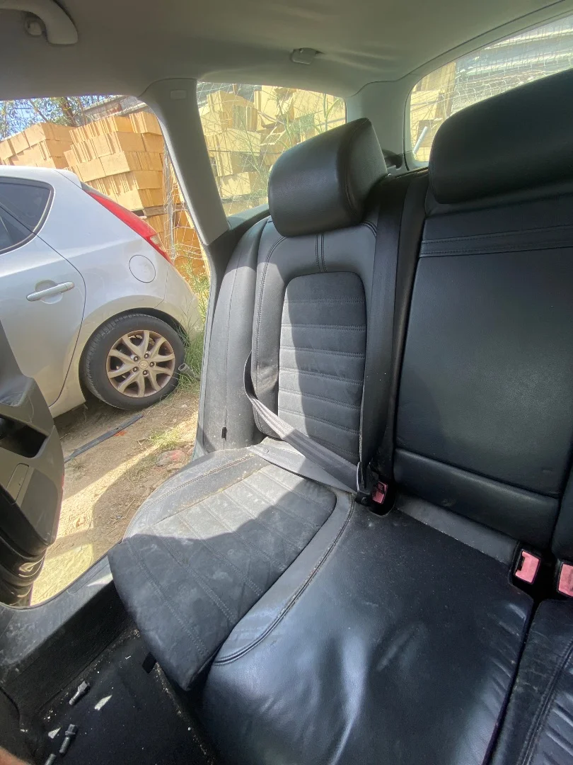 Foto de ASIENTOS TRASERO DERECHO VOLKSWAGEN PASSAT VARIANT (3C5) 2.0 TDI DPF (170 CV / 125 KW) referencia 3C9885806EAFKZ