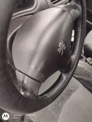 Foto de AIRBAG DELANTERO IZQUIERDO PEUGEOT 206 1.4 HDi (68 CV / 50 KW)