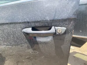 Foto de MANETA EXTERIOR DELANTERA IZQUIERDA VOLKSWAGEN PASSAT VARIANT (3C5) 2.0 TDI DPF (170 CV / 125 KW) referencia 3C0837205  FKZ