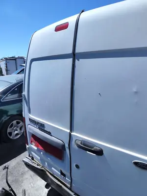 Foto de PORTON TRASERO IZQUIERDO FORD TRANSIT CONNECT (TC7) 1.8 TDCi CAT (90 CV / 66 KW)