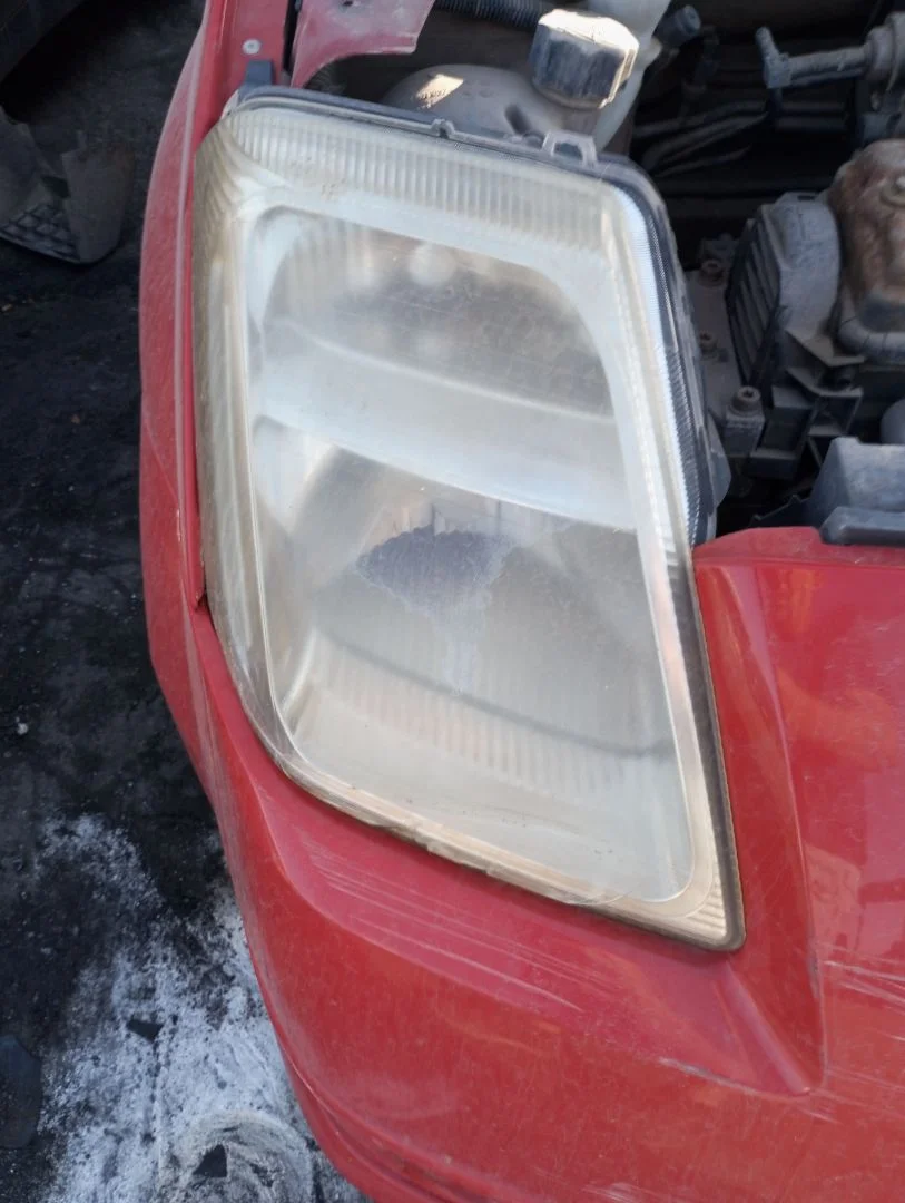 Foto de FARO DERECHO CITROEN C2 1.4 (73 CV / 54 KW) referencia 620670
