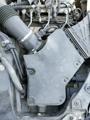 Foto de CAJA FILTRO AIRE AUDI A5 COUPE (8T) 1.8 16V TFSI (170 CV / 125 KW)