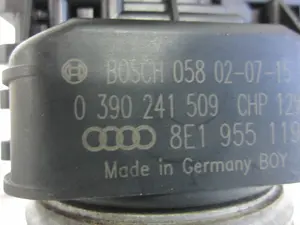 Foto de MOTOR LIMPIA DELANTERO AUDI A4 BERLINA (8E) 2.0 16V FSI (150 CV / 110 KW) referencia 0390241509 foto 3