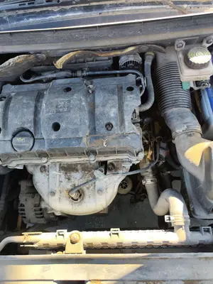 Foto de MOTOR COMPLETO PEUGEOT 307 (S1)(04.2001) 1.6 16V CAT (109 CV / 80 KW) referencia NFU foto 3