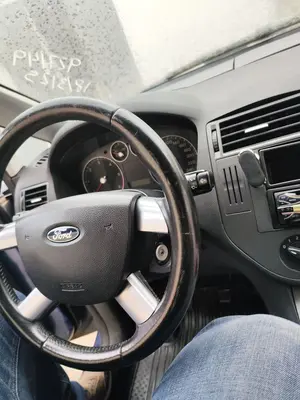 Foto de VOLANTE FORD FOCUS C-MAX (CAP)(2003) 1.6 TDCi CAT (109 CV / 80 KW) referencia 1302507 foto 3