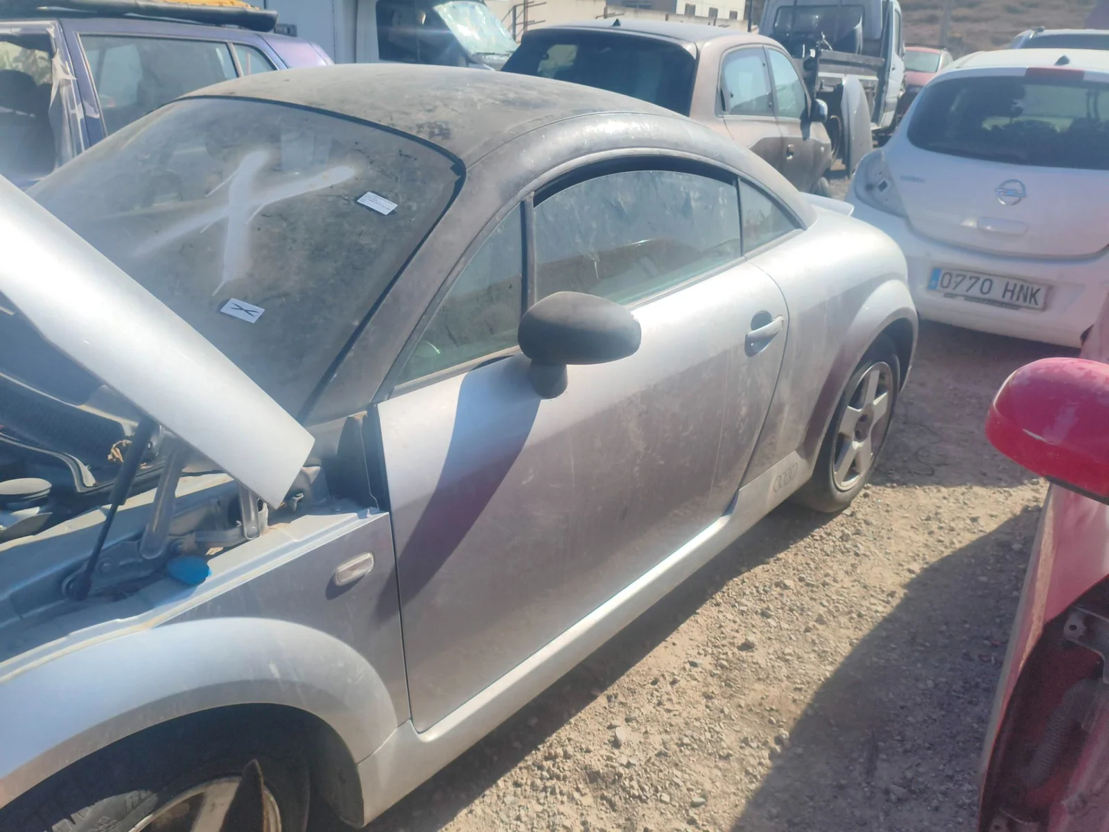 Foto de PUERTA DELANTERA IZQUIERDA AUDI TT COUPE/ROADSTER (8N3/8N9) 1.8 20V Turbo (180 CV / 132 KW) referencia 8N0831051C