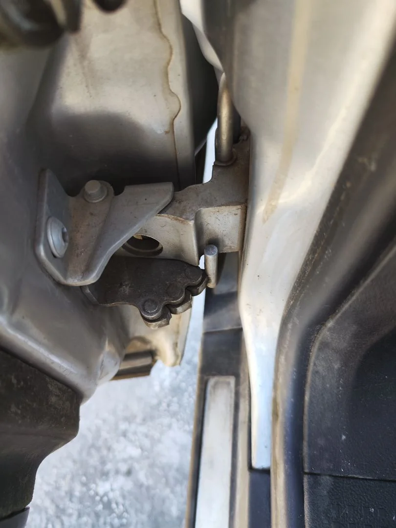 Foto de RETENEDOR PUERTA AUDI A8 (D2) 4.2 V8 40V (310 CV / 228 KW)