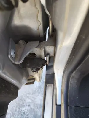 Foto de RETENEDOR PUERTA AUDI A8 (D2) 4.2 V8 40V (310 CV / 228 KW)