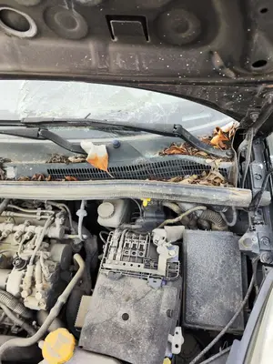 Foto de BRAZO LIMPIA DELANTERO IZQUIERDO OPEL CORSA D 1.3 16V CDTI (75 CV / 55 KW)