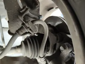 Foto de PINZA DE FRENO DELANTERA IZQUIERDA CHEVROLET LACETTI 1.4 CAT (95 CV / 70 KW) referencia 96418871