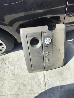 Foto de CAJA FILTRO AIRE VOLKSWAGEN POLO IV (9N1) 1.4 16V (75 CV / 55 KW) referencia 036129607CS