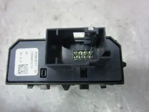 Foto de INTERRUPTOR OPEL CROSSLAND X 1.2 (110 CV / 81 KW) referencia YP00032777 foto 2