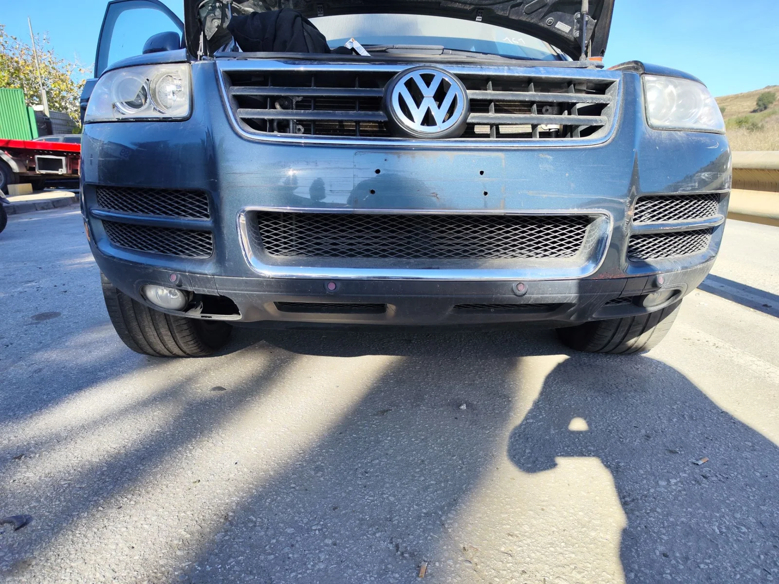 Foto de PARAGOLPES DELANTERO VOLKSWAGEN TOUAREG (7L6) 4.2 V8 32V FSI (350 CV / 257 KW)