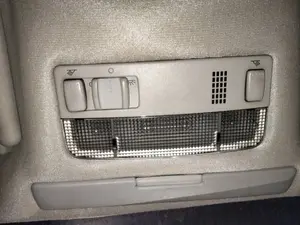 Foto de LUZ INTERIOR VOLKSWAGEN PASSAT BERLINA (3B2) 1.9 TDI (110 CV / 81 KW) referencia 3B0947105C FKZ