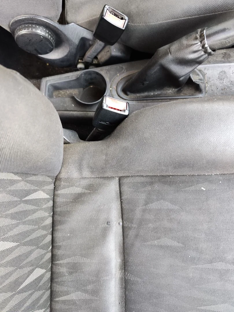 Foto de PRETENSOR AIRBAG DERECHO FORD FOCUS FAMILIAR (CAK) 1.8 TDCi Turbodiesel CAT (116 CV / 85 KW)