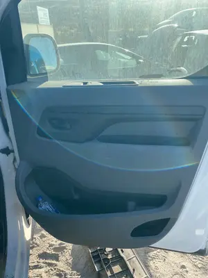 Foto de GUARNECIDO PUERTA DELANTERA DERECHA PEUGEOT EXPERT FURGÓN