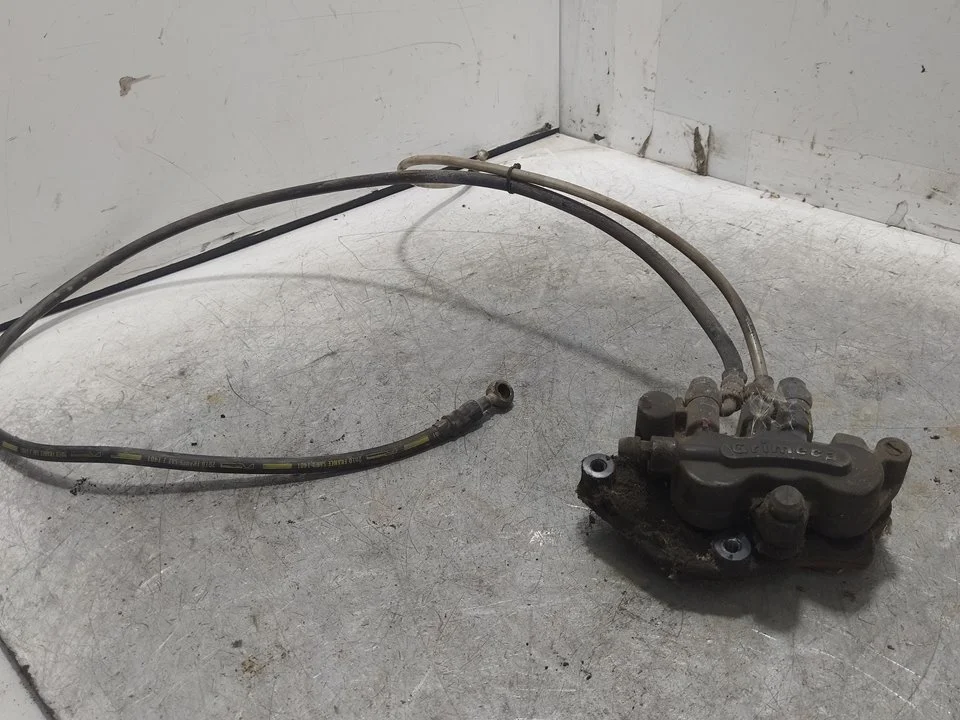 Foto de PINZA DE FRENO DELANTERA IZQUIERDA APRILIA ATLANTIC 125 / 250 125 cm3 - 10 kW (14 CV / 10 KW)