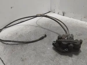 Foto de PINZA DE FRENO DELANTERA IZQUIERDA APRILIA ATLANTIC 125 / 250 125 cm3 - 10 kW (14 CV / 10 KW)