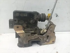 Foto de CERRADURA PUERTA DELANTERA DERECHA RENAULT KANGOO I (F/KC0)