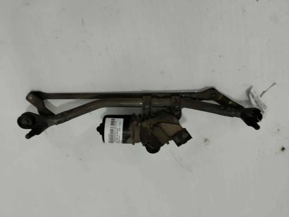 Foto de MOTOR LIMPIA DELANTERO CITROEN C2 1.1 (60 CV / 44 KW) referencia 53630187