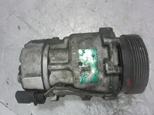 Foto de COMPRESOR AIRE ACONDICIONADO VOLKSWAGEN GOLF IV BERLINA (1J1)(10.1997) referencia 1J0820803F foto 5