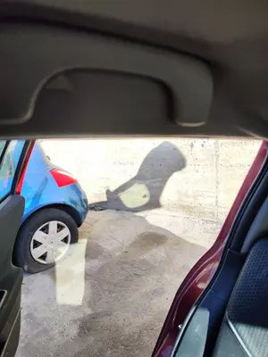 Foto de ASIDERO TECHO TRASERO DERECHO RENAULT MEGANE II BERLINA 5P 1.5 dCi Diesel (106 CV / 78 KW)