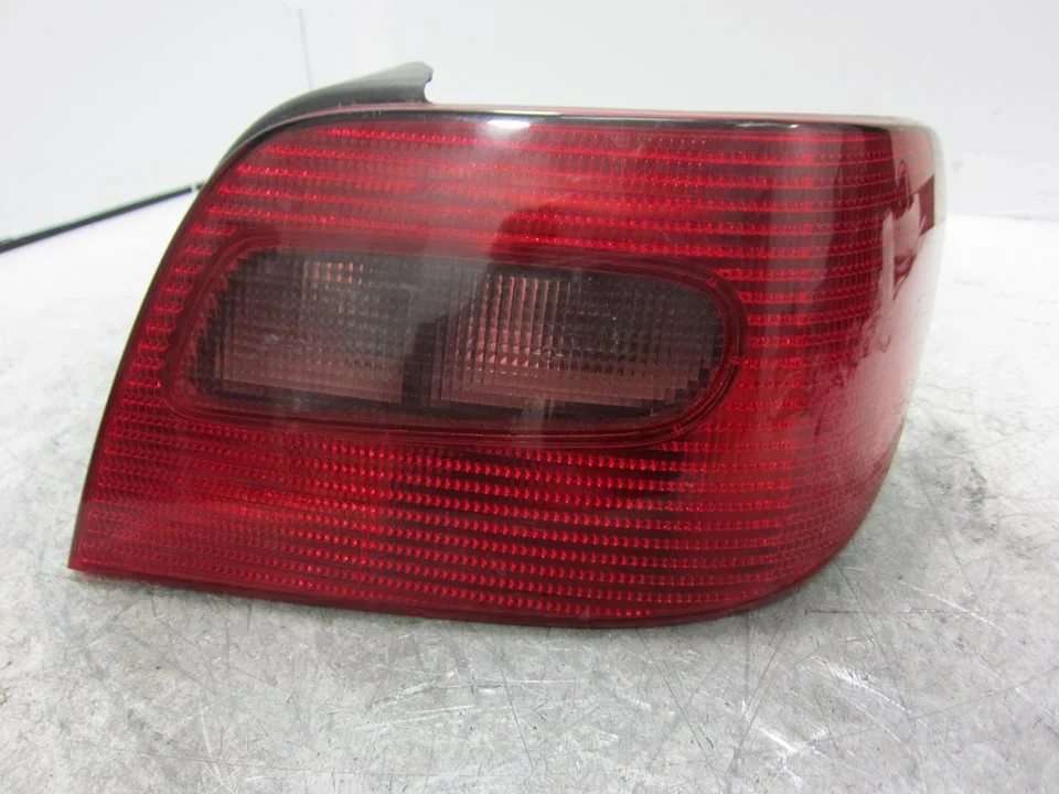 Foto de PILOTO TRASERO DERECHO CITROEN XSARA BERLINA 2.0 HDi CAT (RHY / DW10TD) (90 CV / 66 KW) referencia 2534D