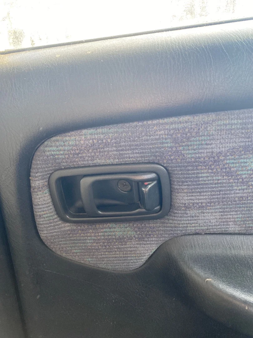 Foto de MANETA INTERIOR TRASERA DERECHA NISSAN ALMERA (N15) 2.0 Diesel (75 CV / 55 KW)