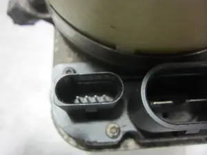 Foto de BOMBA DIRECCION SEAT IBIZA (6L1) referencia 6R04231156B foto 2