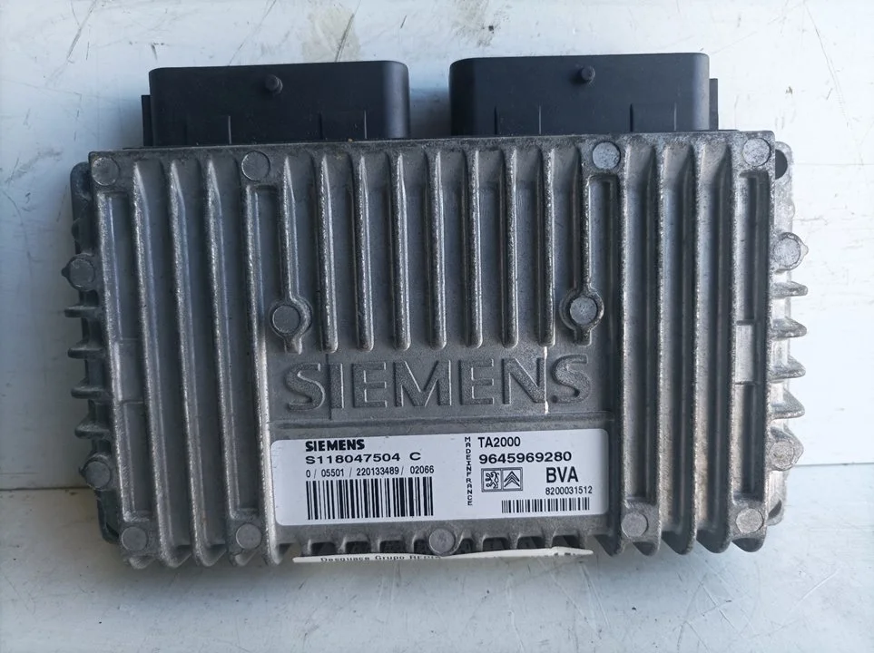 Foto de CENTRALITA CAMBIO AUTOMATICO PEUGEOT 307 (S1)(04.2001) 2.0 16V CAT (136 CV / 100 KW) referencia S118047504C