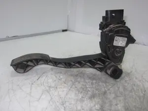 Foto de POTENCIOMETRO PEDAL FORD TRANSIT CONNECT (TC7) 1.8 TDCi CAT (75 CV / 55 KW) referencia 7T119F836CB foto 2