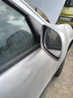 Foto de RETROVISOR DERECHO SEAT LEON (1M1) 1.6  (101 CV / 74 KW)
