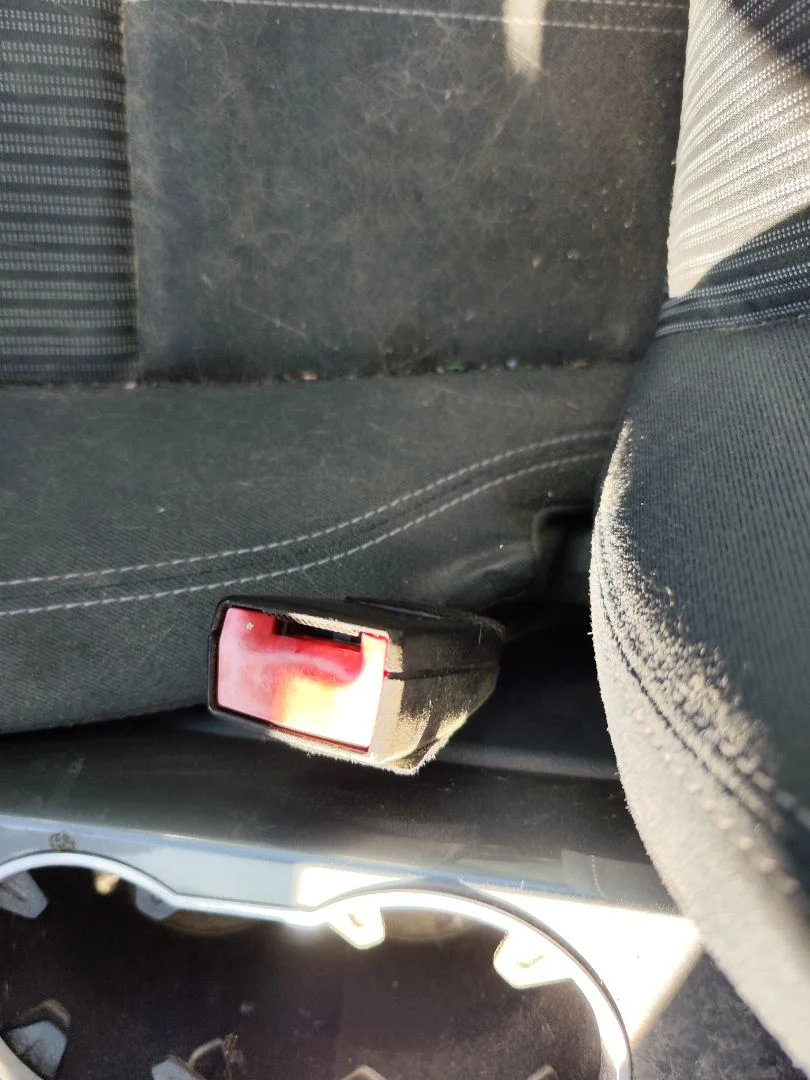 Foto de PRETENSOR AIRBAG DERECHO FORD C-MAX (CB7) 1.6 TDCi CAT (116 CV / 85 KW)