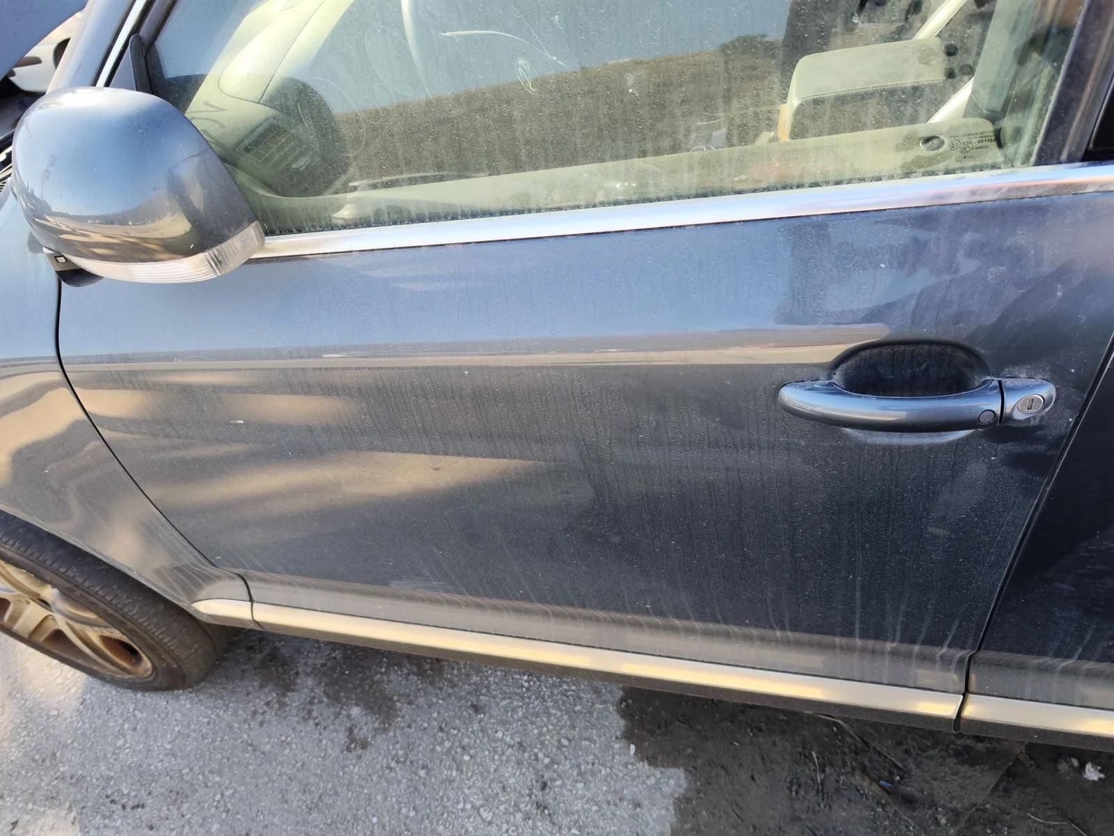 Foto de PUERTA DELANTERA IZQUIERDA VOLKSWAGEN TOUAREG (7L6) 4.2 V8 32V FSI (350 CV / 257 KW)