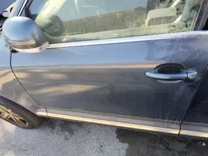 Foto de PUERTA DELANTERA IZQUIERDA VOLKSWAGEN TOUAREG (7L6) 4.2 V8 32V FSI (350 CV / 257 KW)