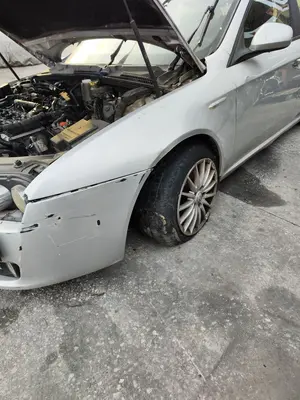 Foto de ALETA DELANTERA IZQUIERDA ALFA ROMEO 159 (140) 1.9 JTD (M) 16V CAT (150 CV / 110 KW) referencia 60688227