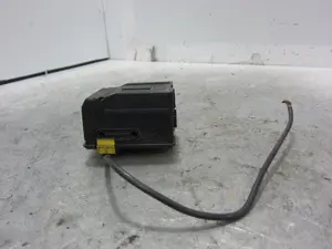 Foto de CAJA RELES / FUSIBLES CITROEN XSARA BERLINA 1.9 Diesel (69 CV / 51 KW) referencia B2013 foto 4